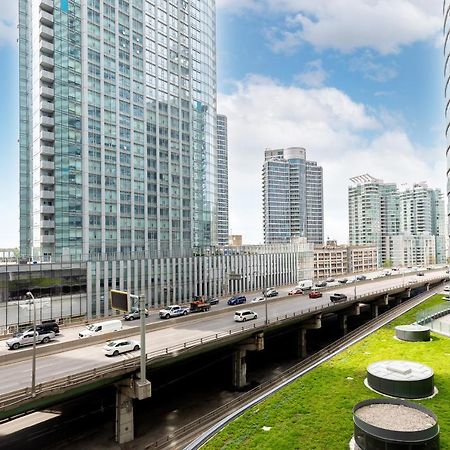 Downtown Toronto Condo Near Cn Tower, Mtcc, Rogers Center , Union Station Exteriör bild