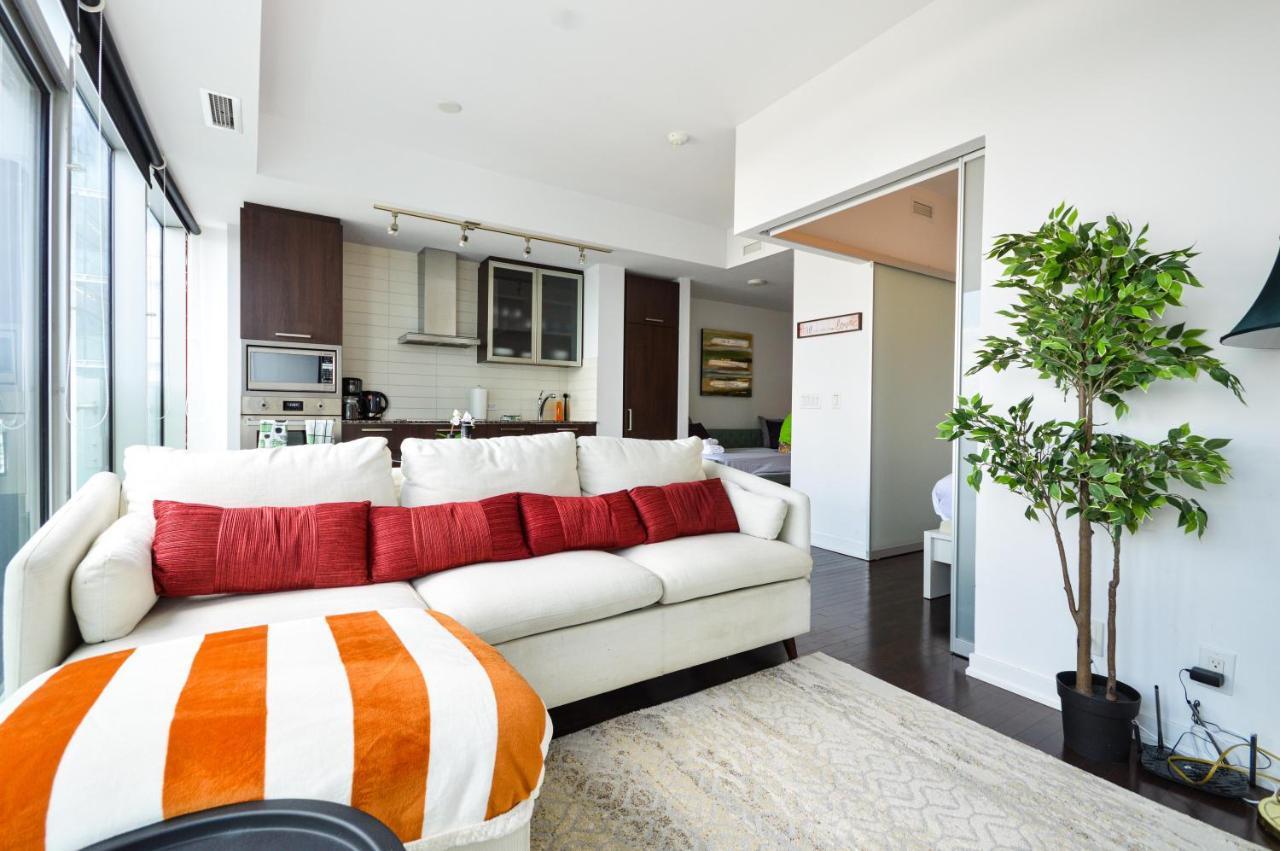 Downtown Toronto Condo Near Cn Tower, Mtcc, Rogers Center , Union Station Exteriör bild