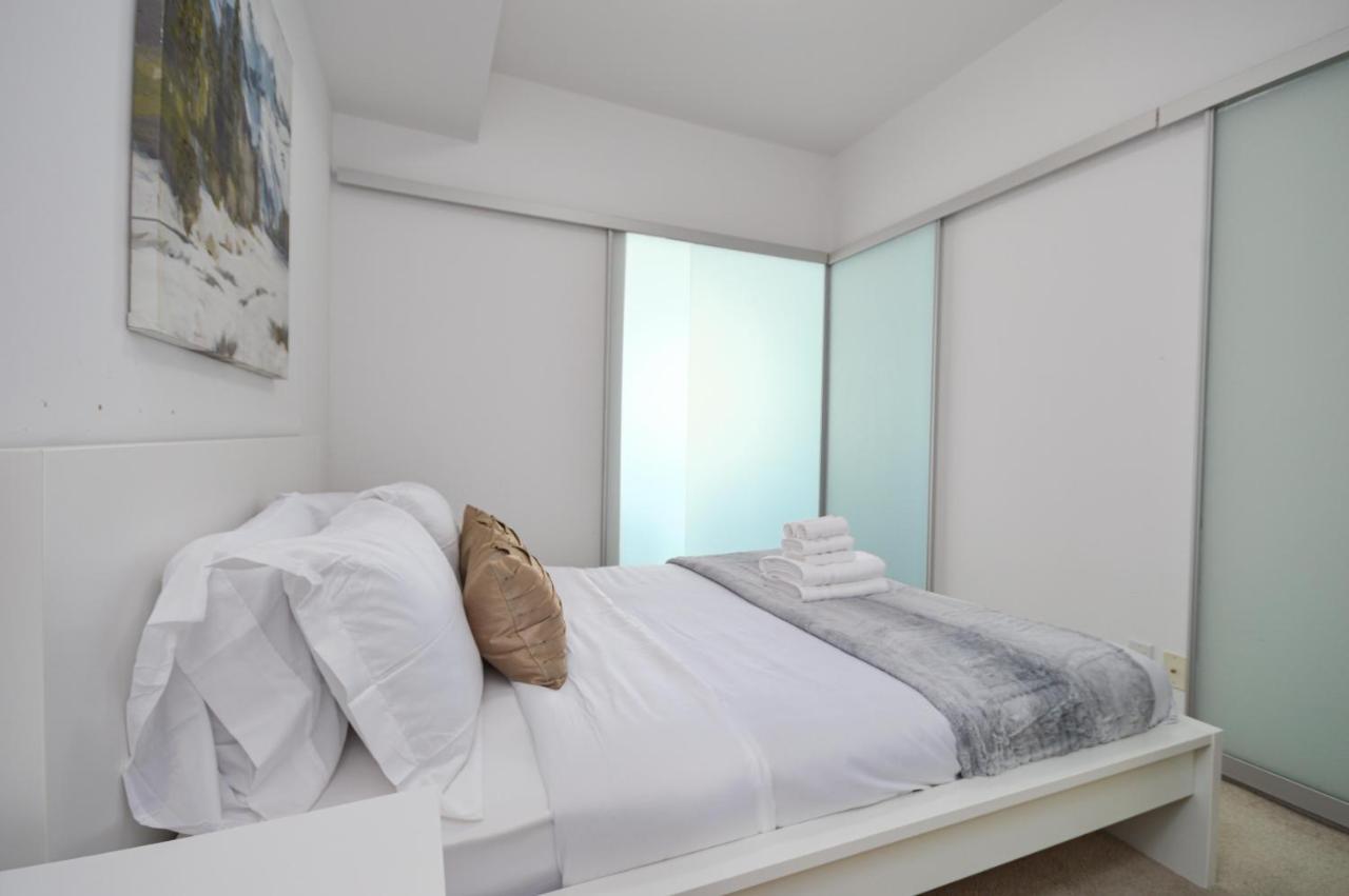 Downtown Toronto Condo Near Cn Tower, Mtcc, Rogers Center , Union Station Exteriör bild