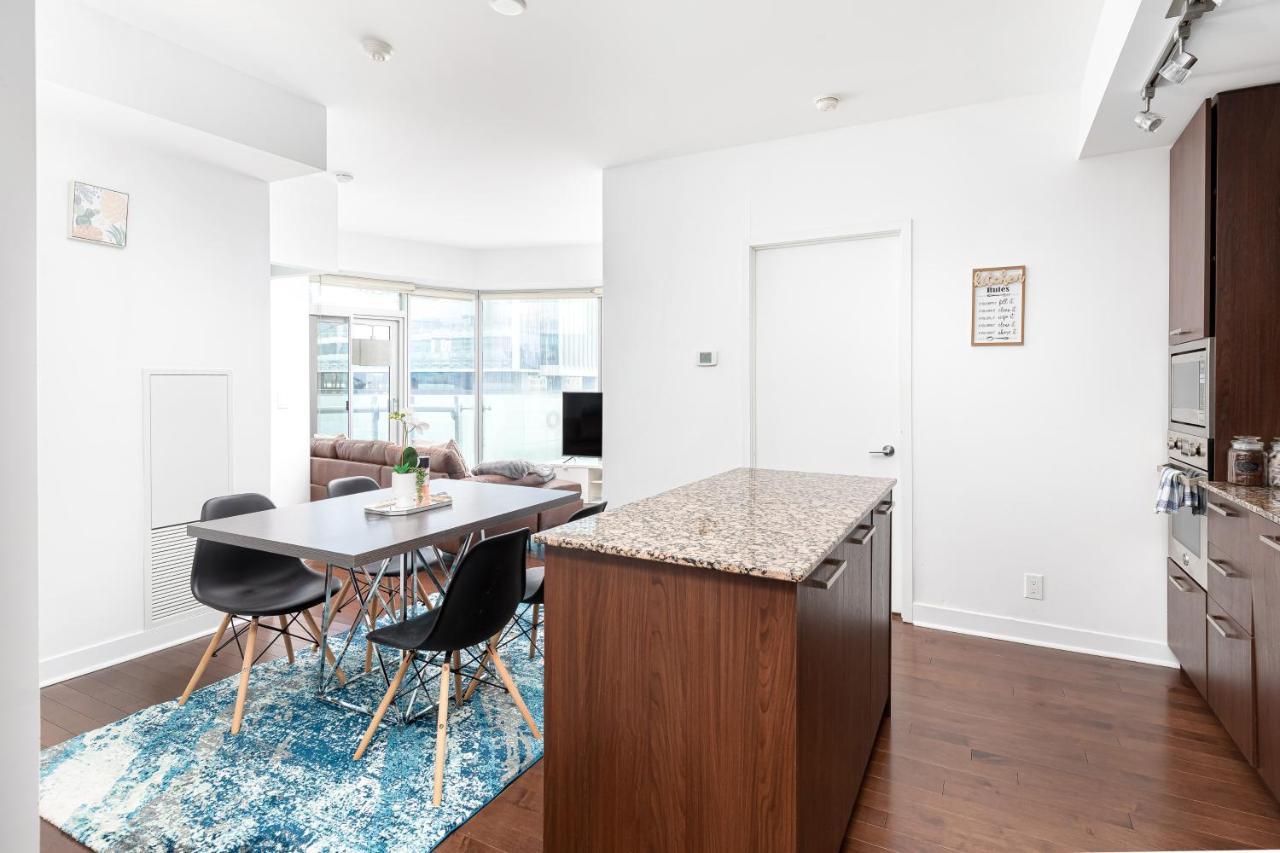 Downtown Toronto Condo Near Cn Tower, Mtcc, Rogers Center , Union Station Exteriör bild