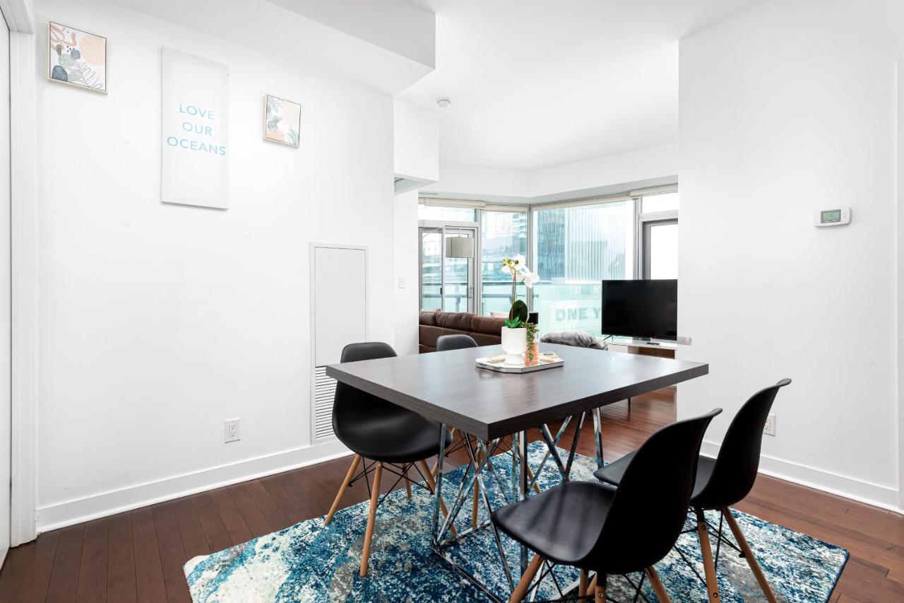 Downtown Toronto Condo Near Cn Tower, Mtcc, Rogers Center , Union Station Exteriör bild