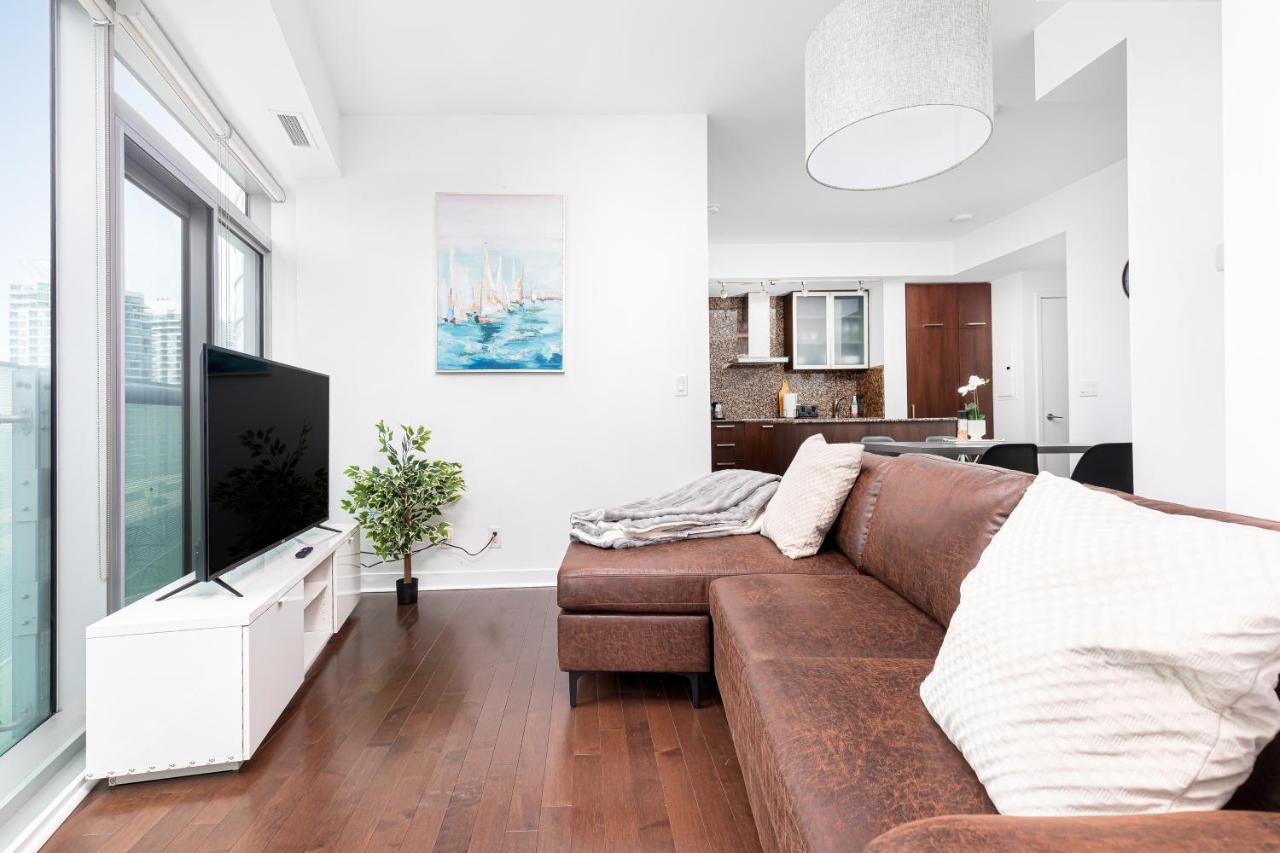 Downtown Toronto Condo Near Cn Tower, Mtcc, Rogers Center , Union Station Exteriör bild